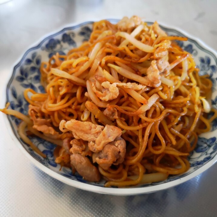 これぞ屋台の味 インスタント焼きそばの鉄板レシピ レシピ 作り方 By Naonao708 楽天レシピ これぞ屋台の味 インスタント焼きそばの鉄板レシピ レシピ 作り方 By Naonao708 楽天レシピ